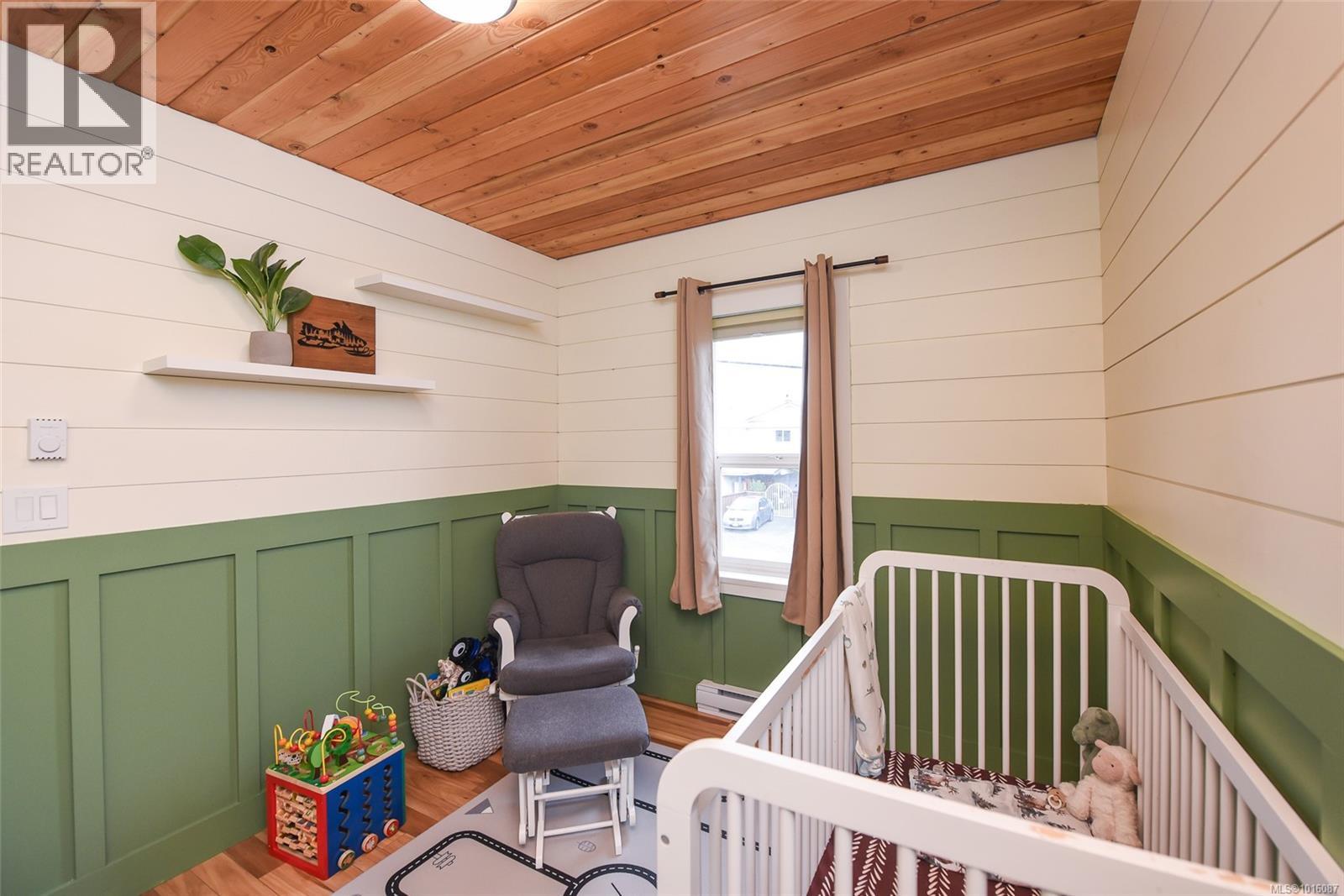 1971 19th Ave, Campbell River