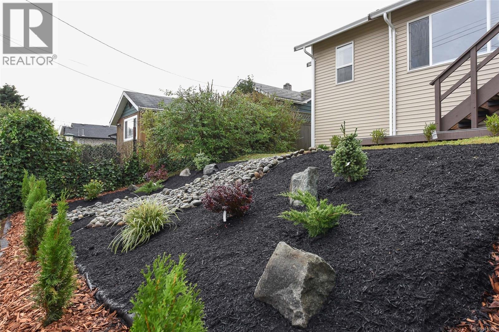 1971 19th Ave, Campbell River