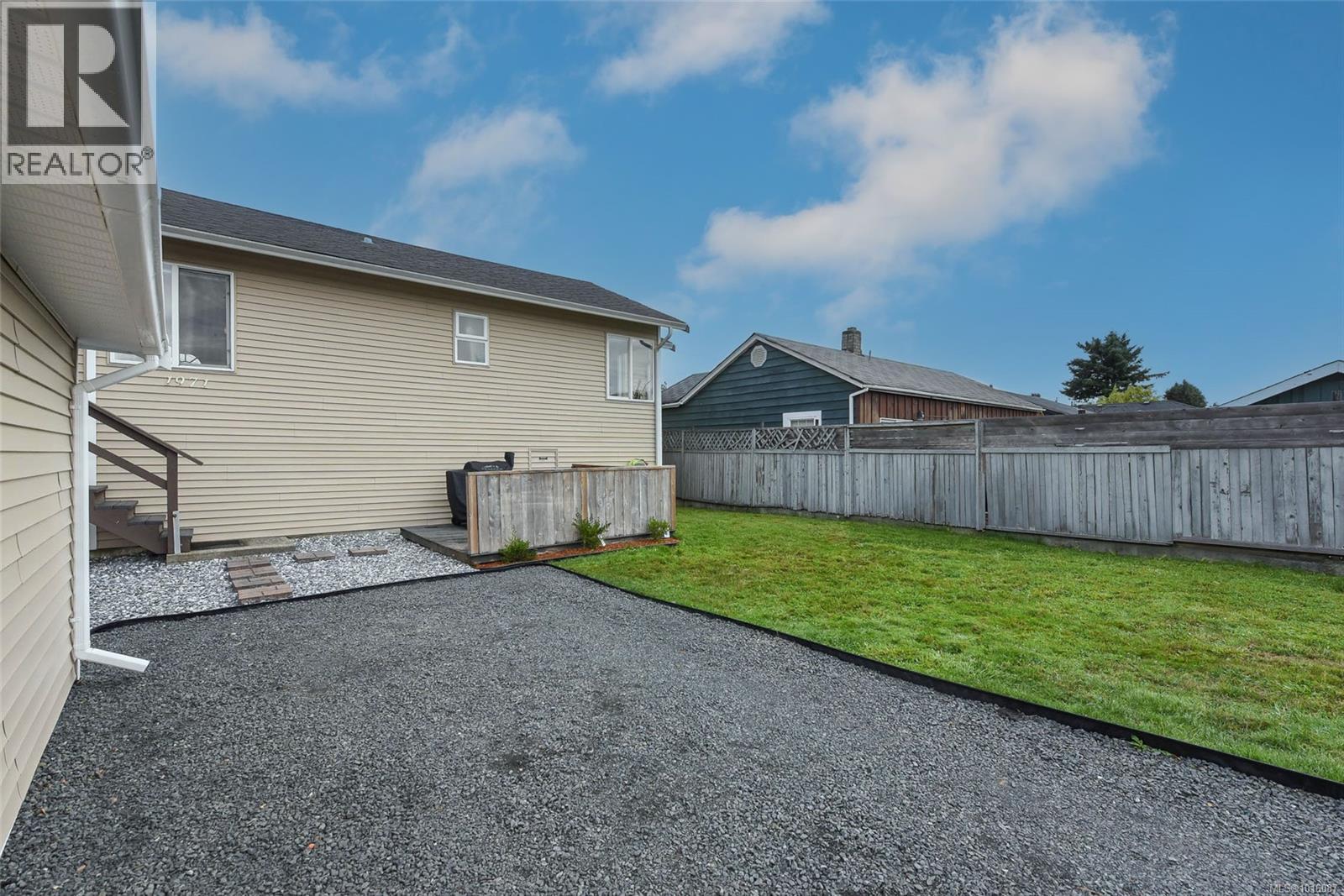 1971 19th Ave, Campbell River