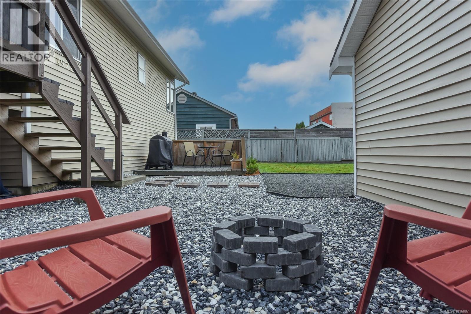 1971 19th Ave, Campbell River