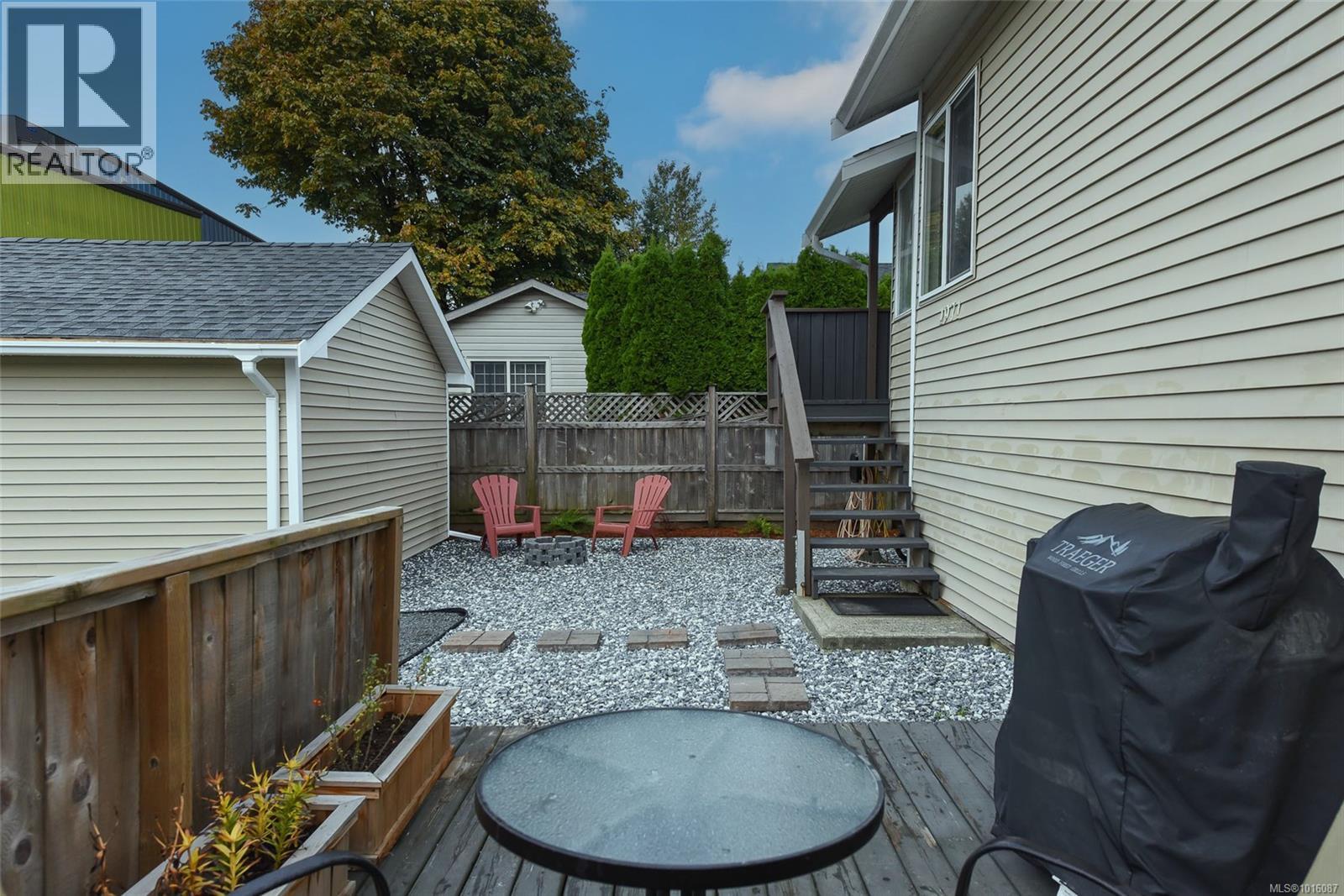 1971 19th Ave, Campbell River