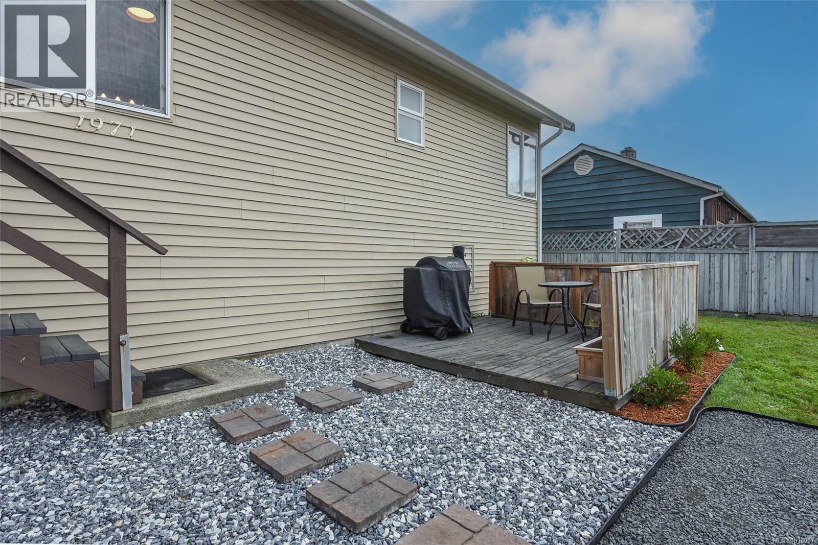 1971 19th Ave, Campbell River