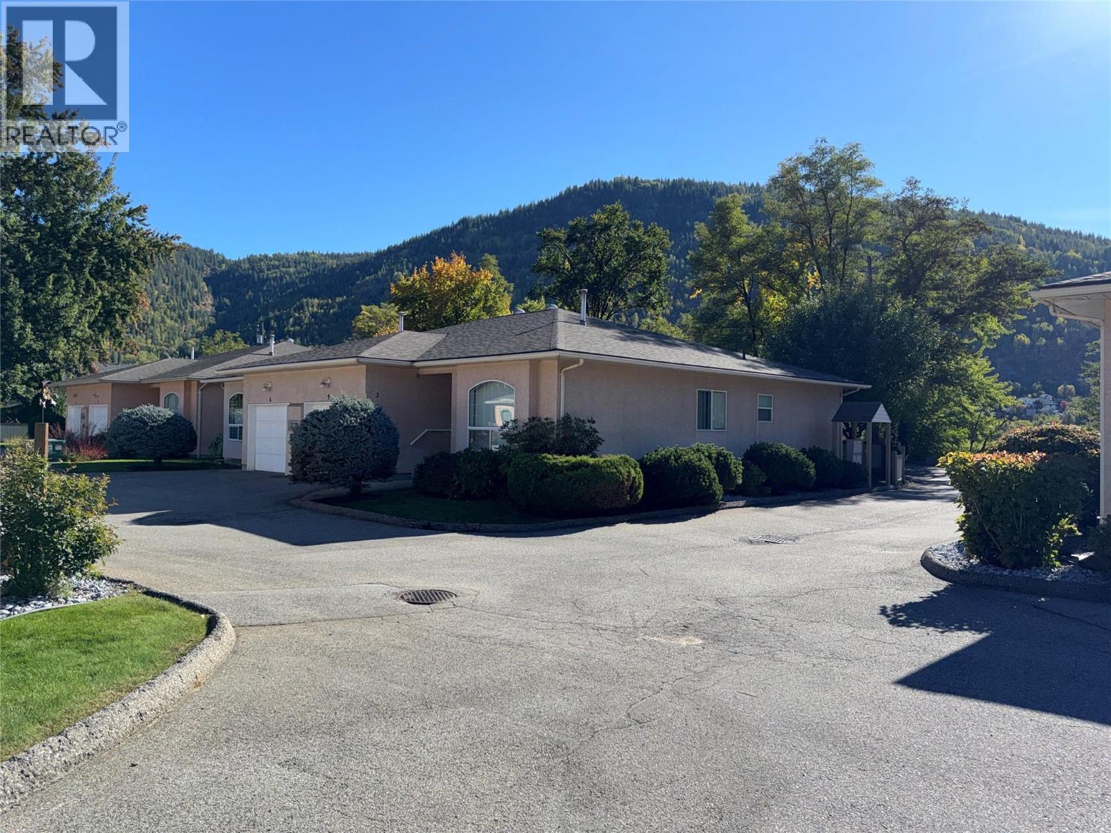 2205 Rockland Avenue Unit# 3, Trail