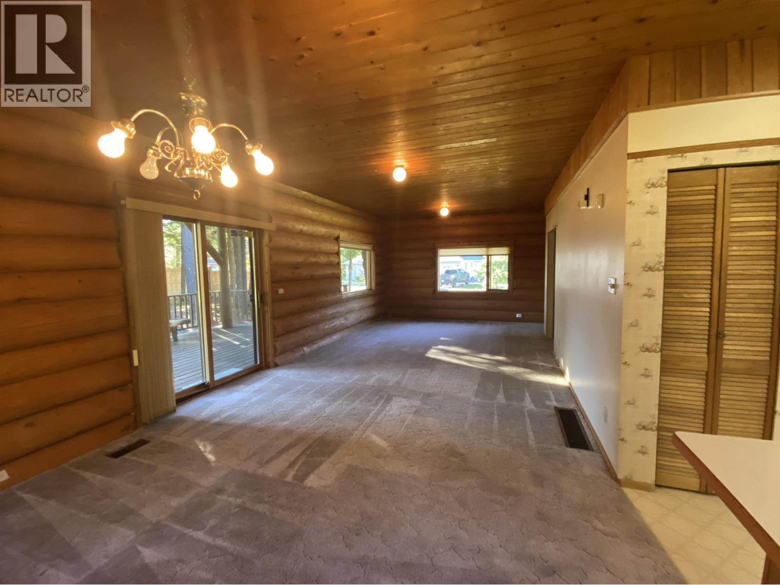 3902 SPRING CREEK Drive, Terrace