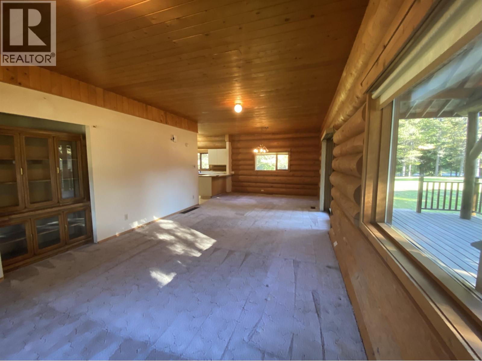 3902 SPRING CREEK Drive, Terrace