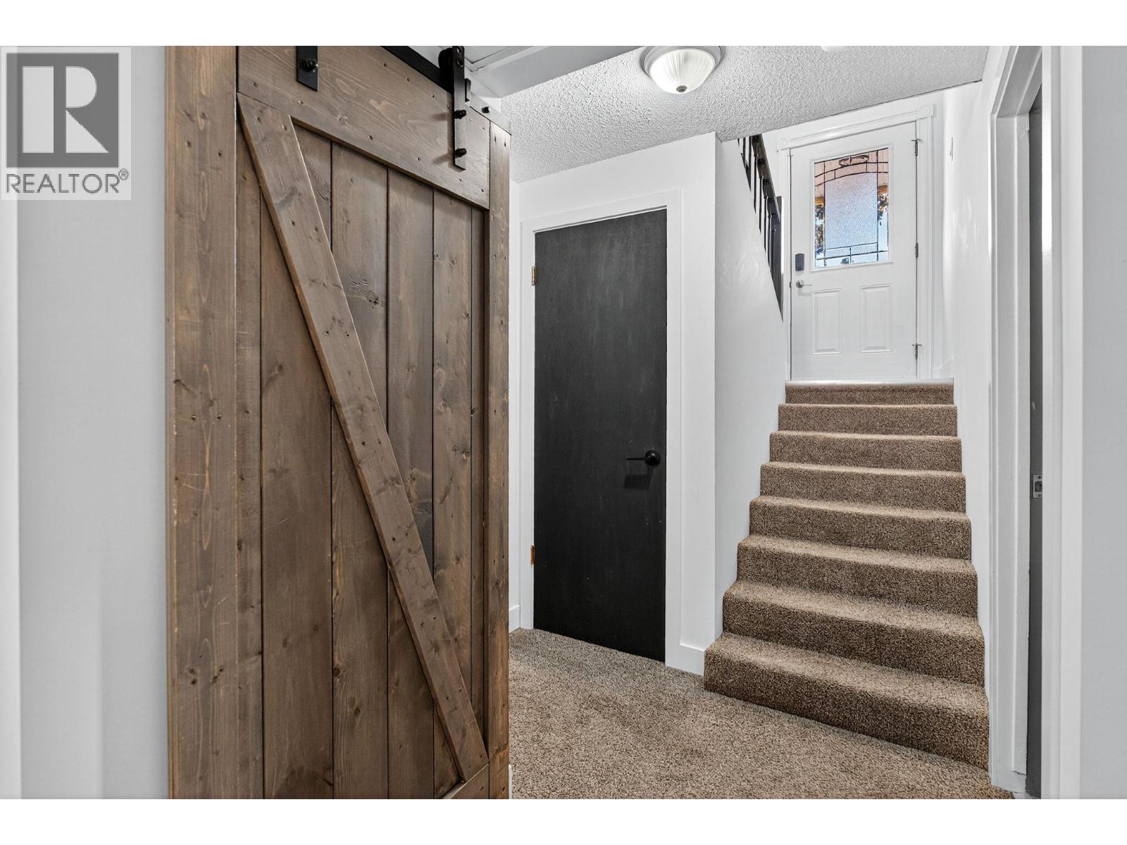  250 Benchview Road, Kelowna