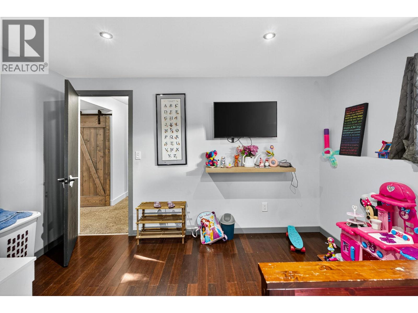  250 Benchview Road, Kelowna