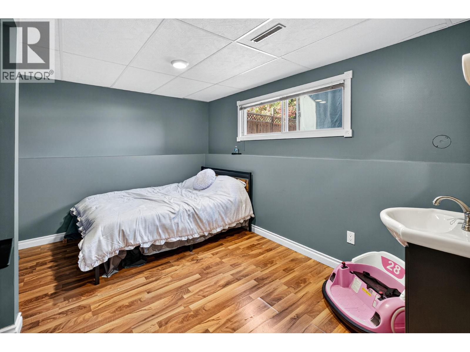  250 Benchview Road, Kelowna