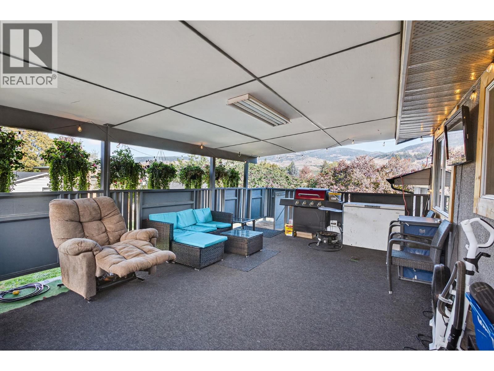  250 Benchview Road, Kelowna