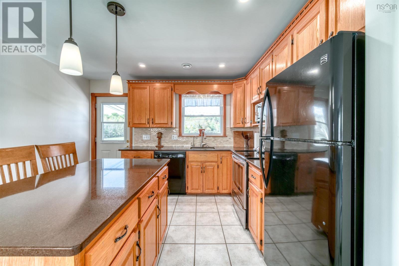 Property 16 of 50 of 5414 Highway 332