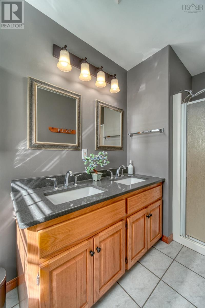 Property 2 of 50 of 5414 Highway 332