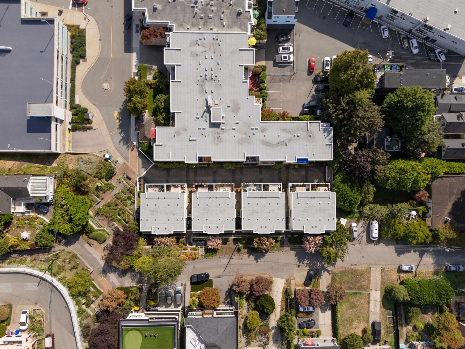 1159 VIDAL STREET, White Rock