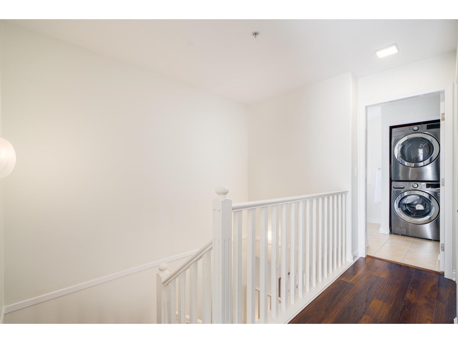 1159 VIDAL STREET, White Rock