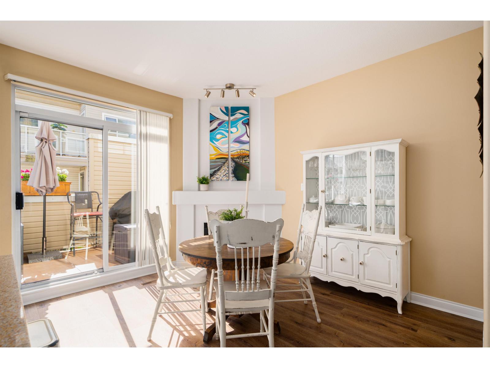 1159 VIDAL STREET, White Rock