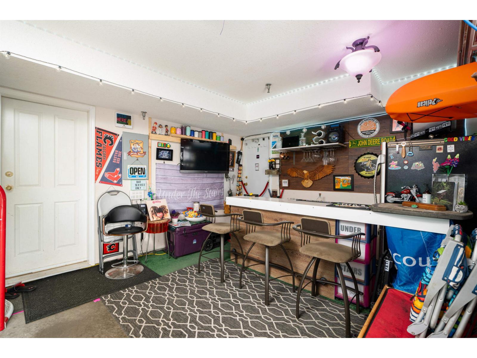 1159 VIDAL STREET, White Rock