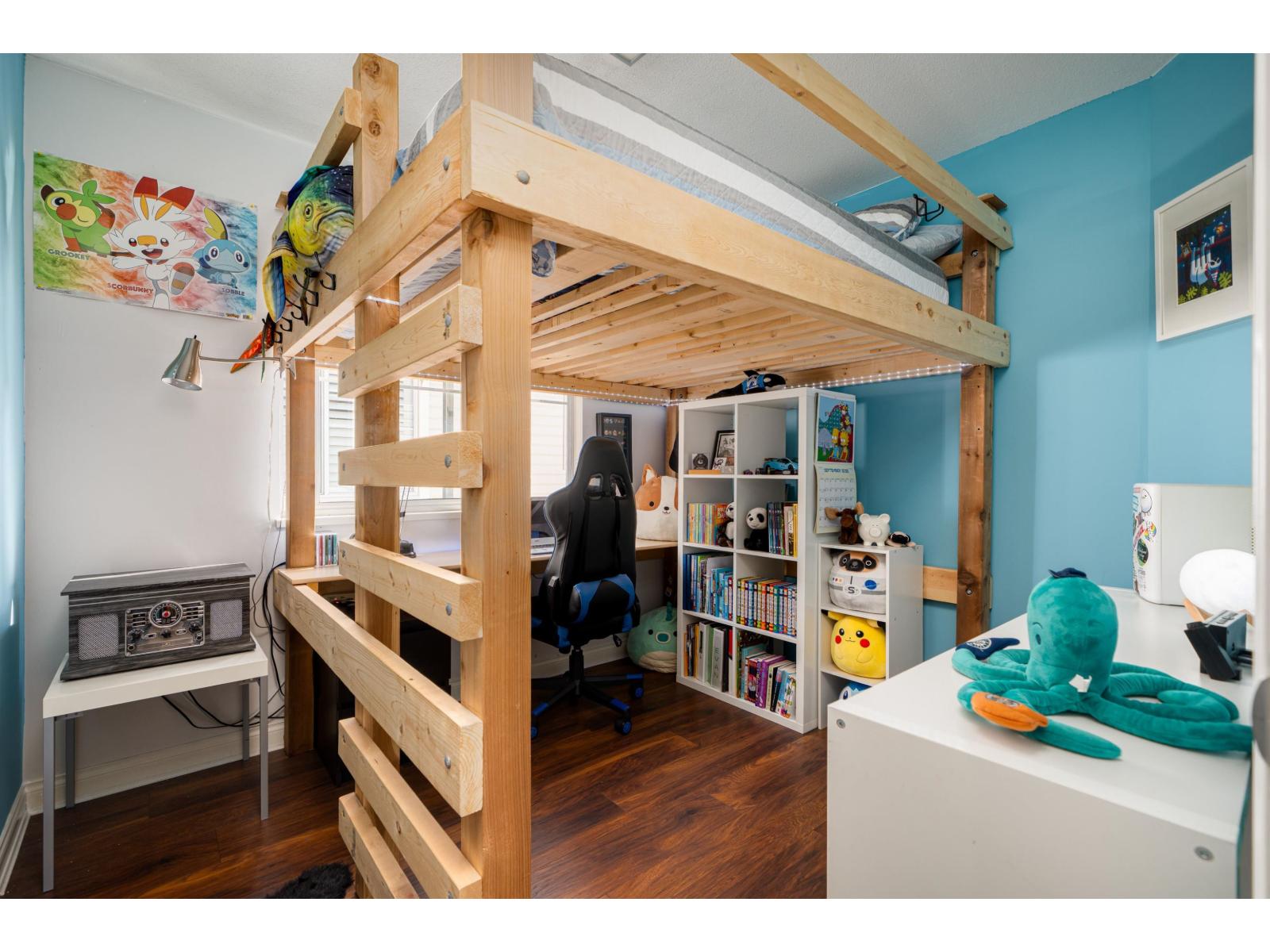 1159 VIDAL STREET, White Rock