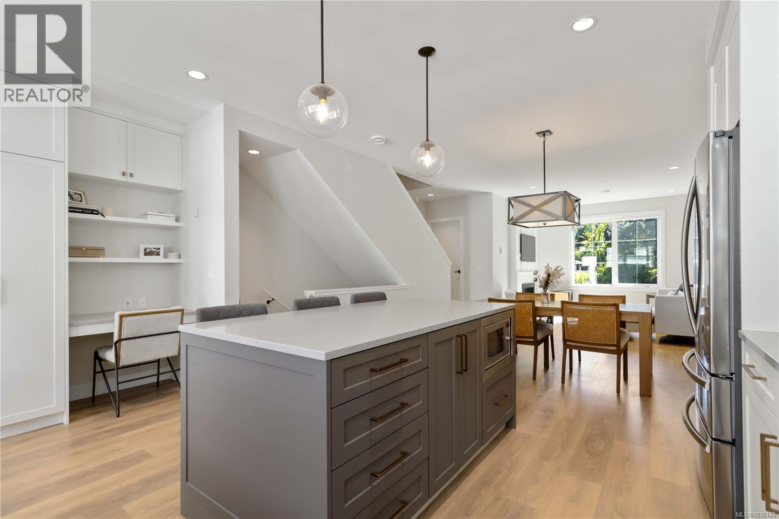 10 1810 Kings Road, Saanich