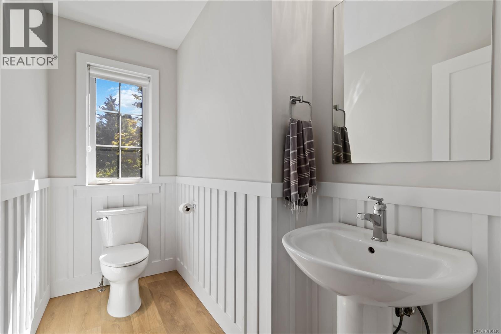 10 1810 Kings Road, Saanich