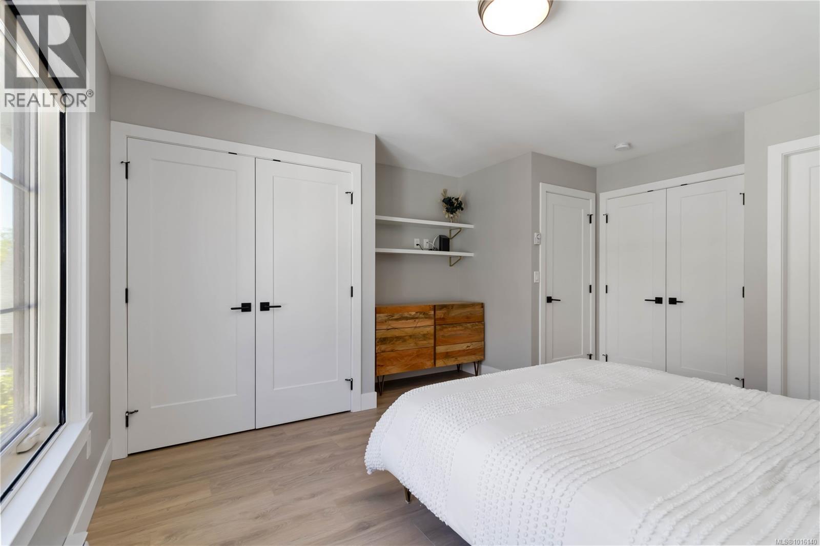 10 1810 Kings Road, Saanich