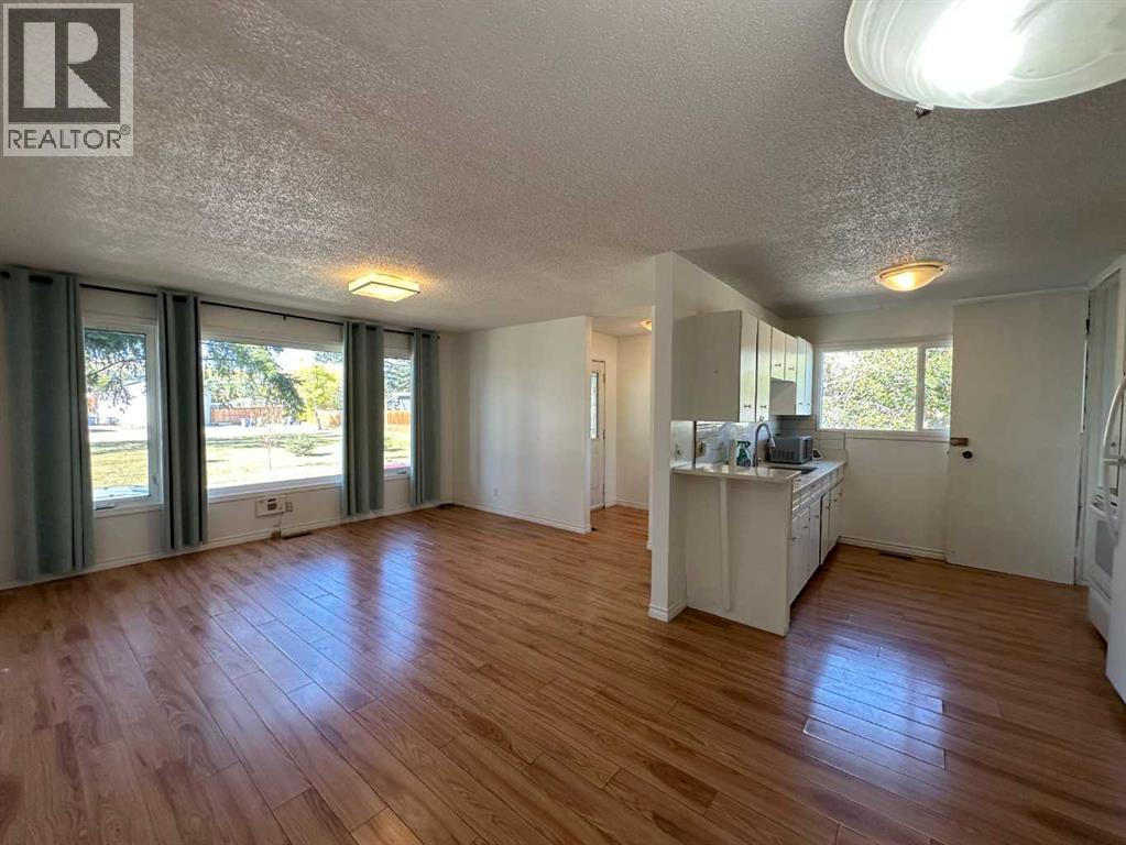 Single Family House Bungalow for Sale in  Huntford Close NE Huntington Hills Calgary 