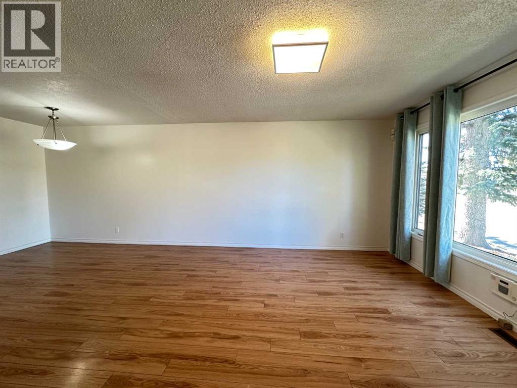 Single Family House Bungalow for Sale in  Huntford Close NE Huntington Hills Calgary 