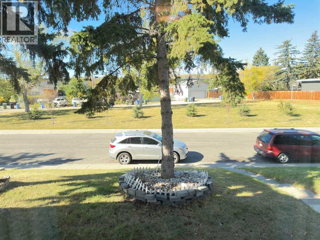 Single Family House Bungalow for Sale in  Huntford Close NE Huntington Hills Calgary 