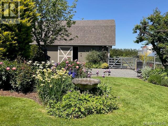  1974 Hovey Road, Central Saanich