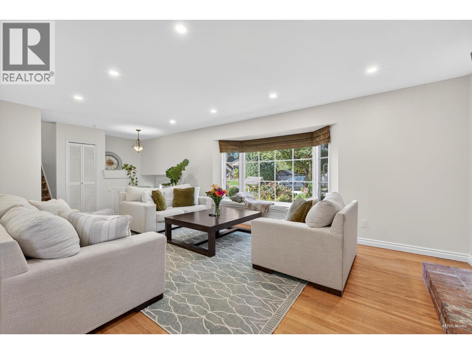 3380 GLASGOW STREET, Port Coquitlam