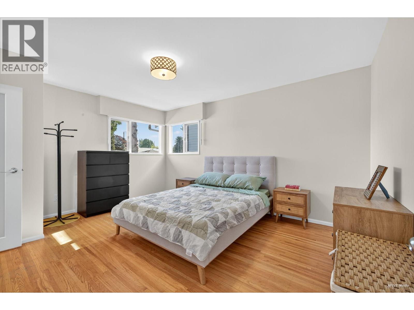 3380 GLASGOW STREET, Port Coquitlam