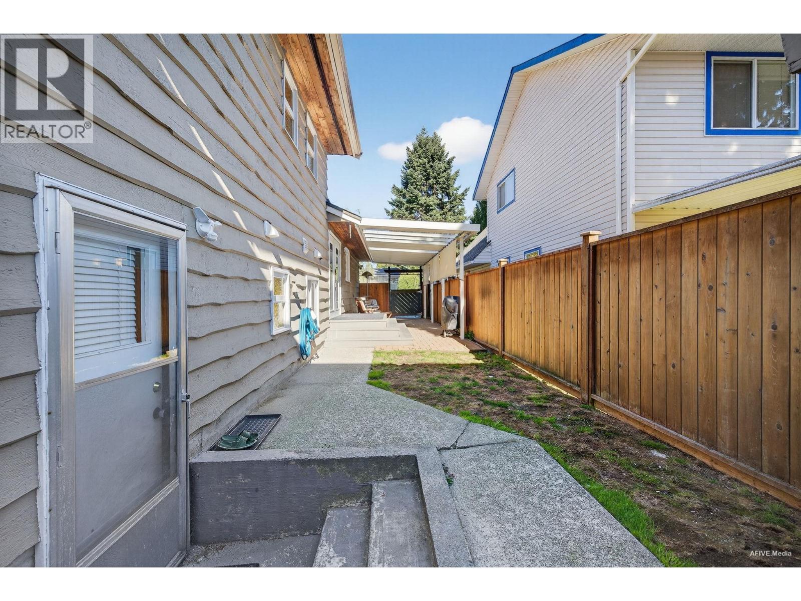 3380 GLASGOW STREET, Port Coquitlam