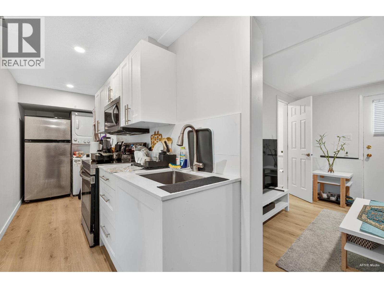 3380 GLASGOW STREET, Port Coquitlam