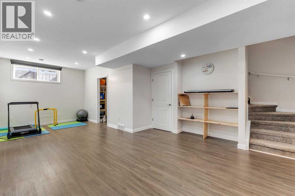 Single Family House for Sale in  Lavender Manor SE Rangeview Calgary 