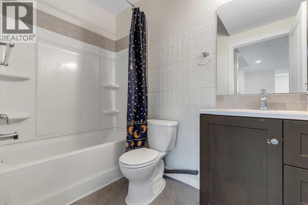 Single Family House for Sale in  Lavender Manor SE Rangeview Calgary 