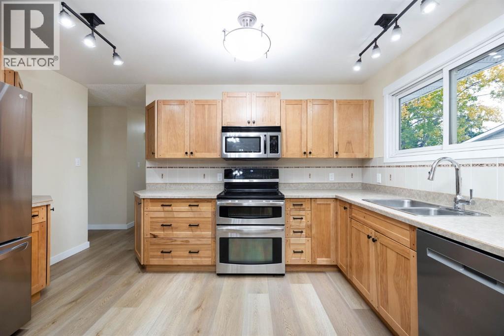 449 Signal Road, Fort McMurray