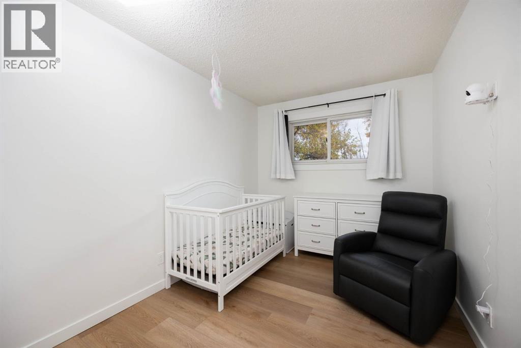 449 Signal Road, Fort McMurray