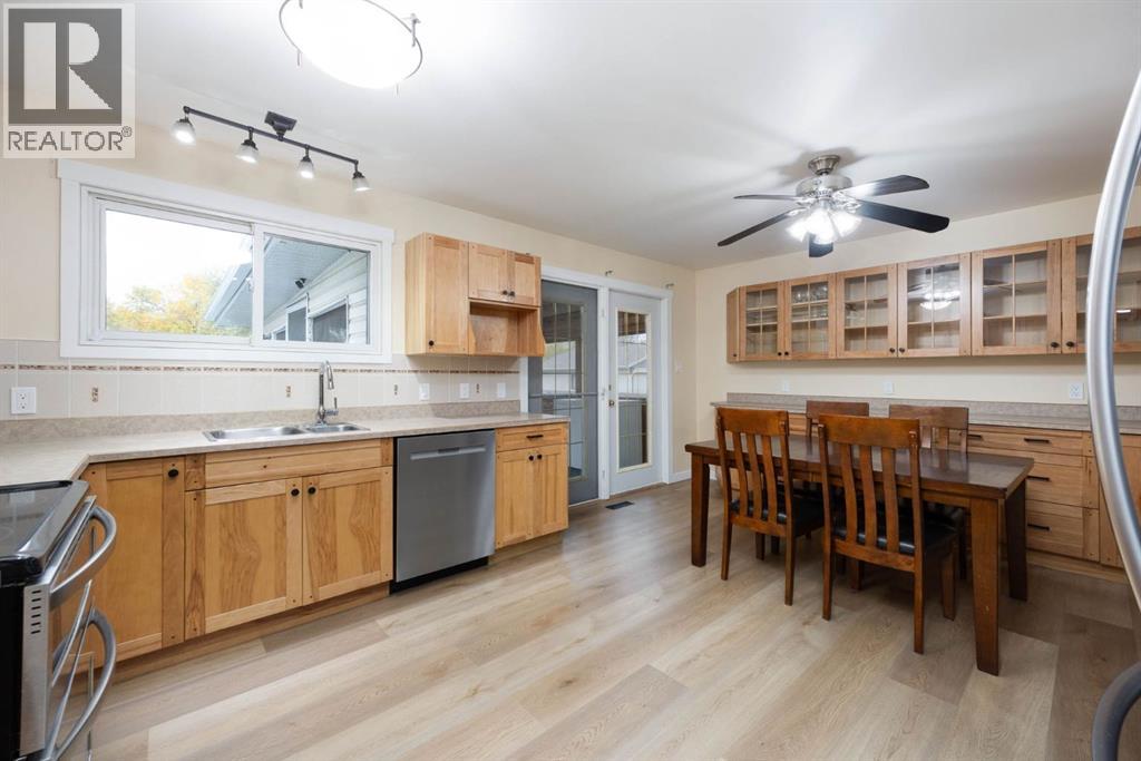 449 Signal Road, Fort McMurray