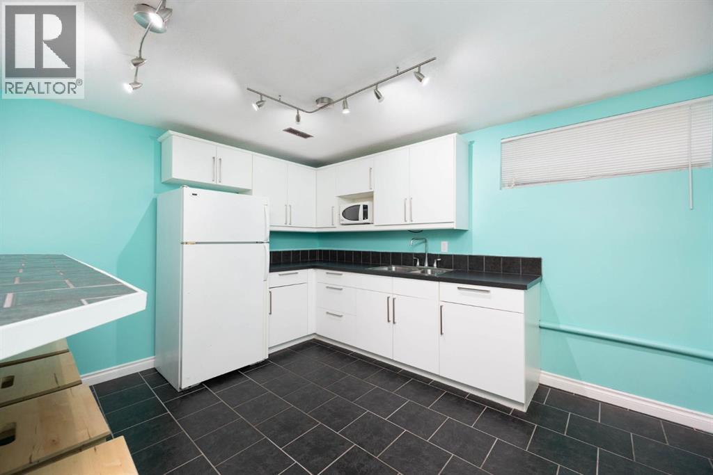 449 Signal Road, Fort McMurray