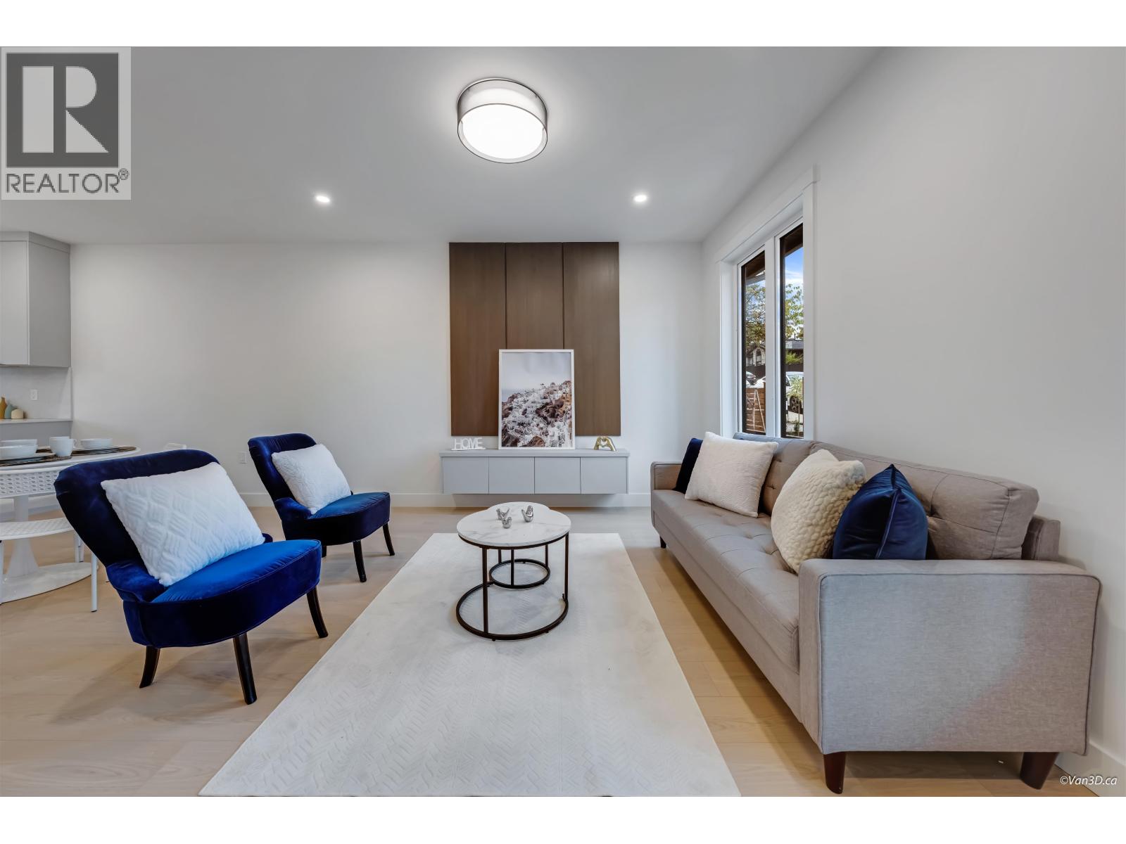 3 7893 2ND STREET, Burnaby