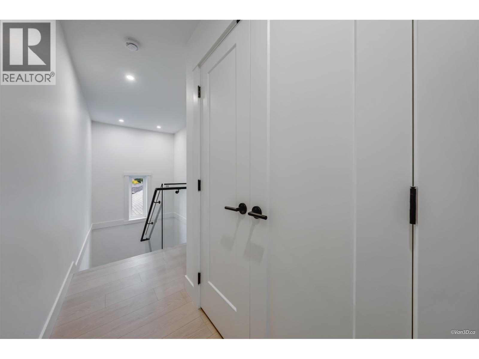 3 7893 2ND STREET, Burnaby