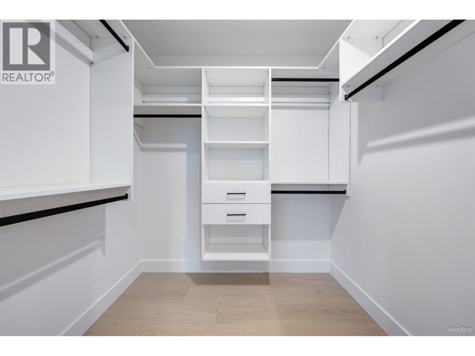 3 7893 2ND STREET, Burnaby