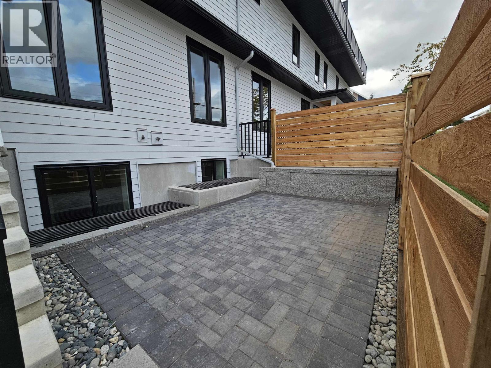 3 7893 2ND STREET, Burnaby