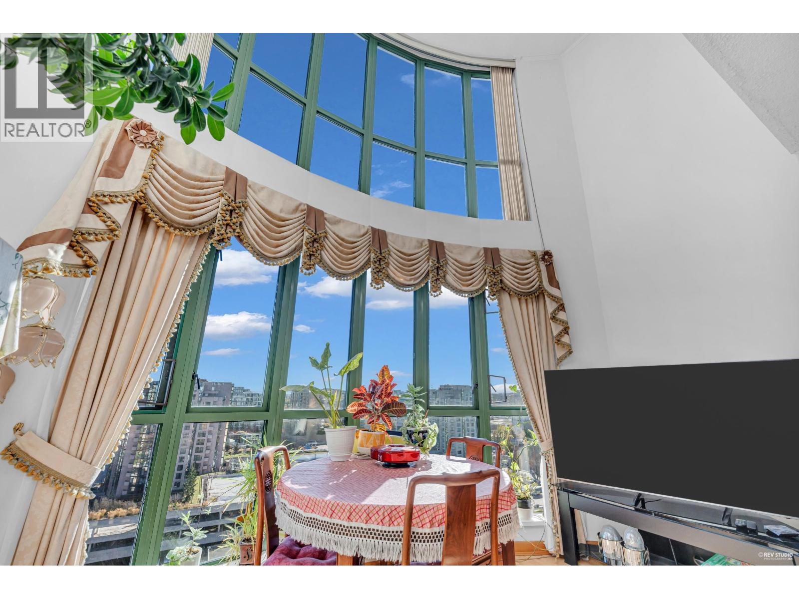 #1802-7380 ELMBRIDGE Way, Richmond