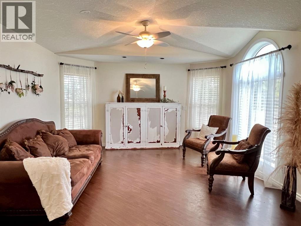 4115 Twp Rd 40-0, Rural Lacombe County