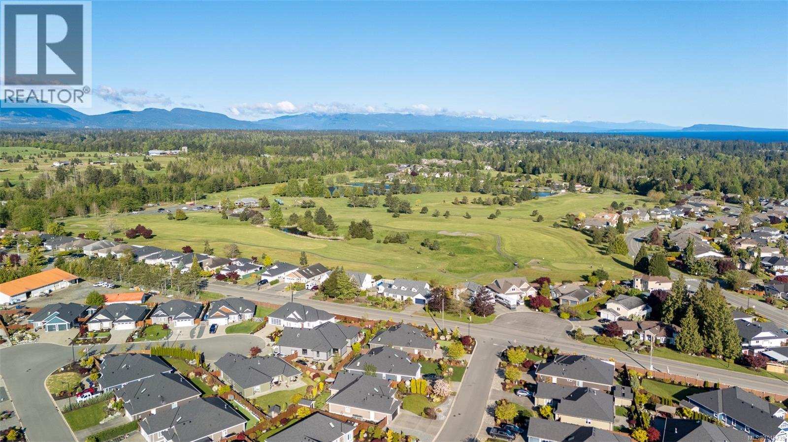  1000 Brookfield Crescent, Parksville