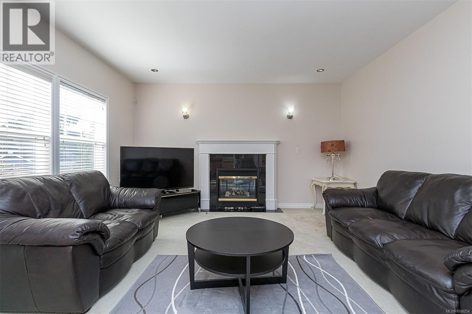 1734 Mamich Circle, Saanich