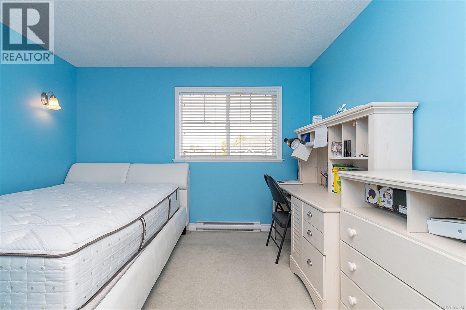  1734 Mamich Circle, Saanich