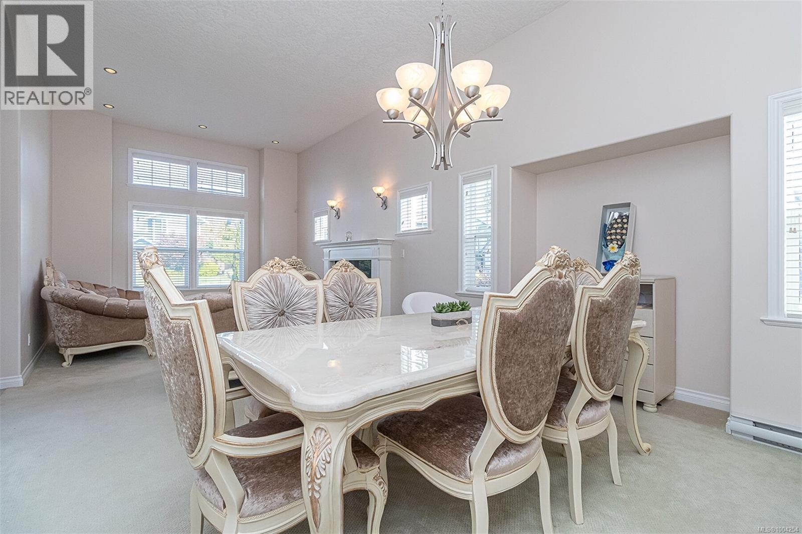  1734 Mamich Circle, Saanich