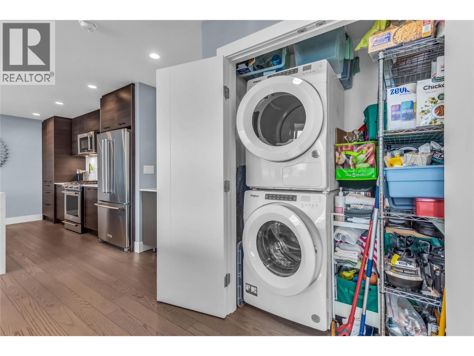 2004 1181 Sunset Drive, Kelowna