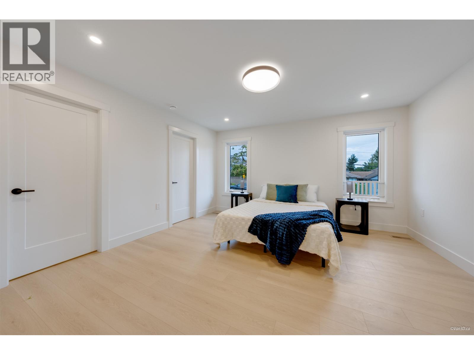 4 7893 2ND STREET, Burnaby