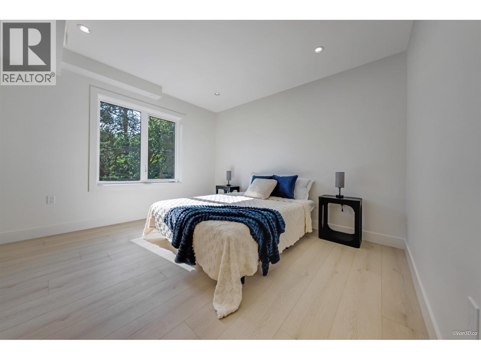 4 7893 2ND STREET, Burnaby